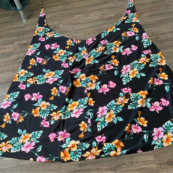 Hawaiian sarong - Picture 4 of 8